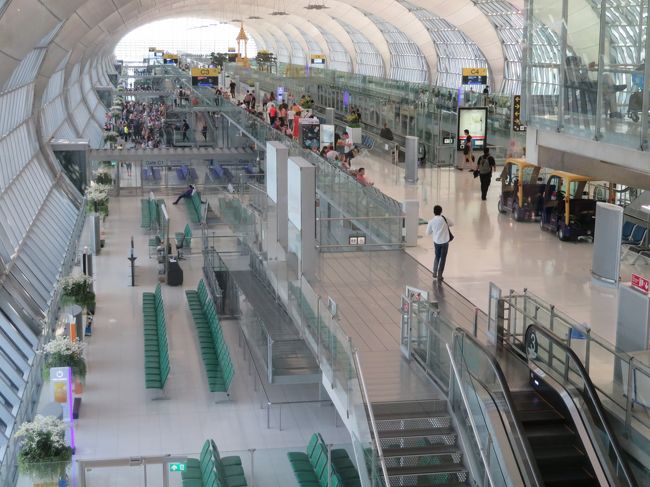 あっと言う間に搭乗時間なってしまったので、急いでゲートに向かいます