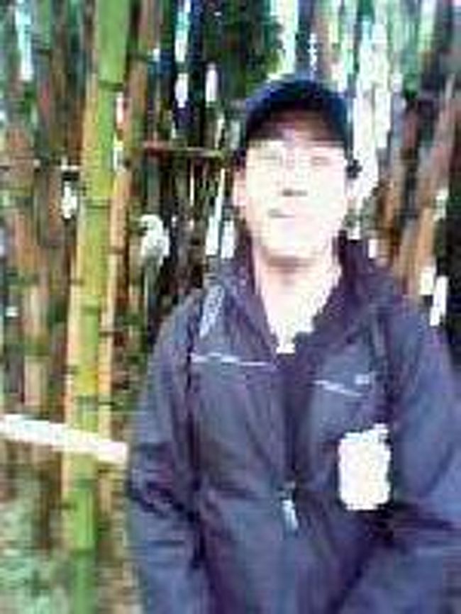 [２００７/３/１７]<br /><br />この旅行の本人です。つまり私・アントニオです。少し疲れていますね～。ガイドのトゥアンに取ってもらいました。結局ここには1時間ほどいて、その後タクシーにてアンタナナリボにもどりました。タクシー代はチップ込みで5万アリアリ払いました。町を少し散策後タクシーブルースで空港に向かいました。