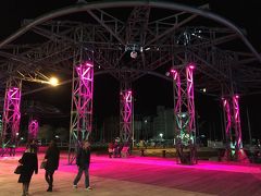 ボードウォーク、観覧車、ライトアップされてて、これは船の貨物運搬用の清水港テルファー昭和3年製造。これ最高のデートコースですが、だめだ年取りすぎた（笑