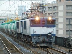 2017.12.04　鶴舞
最後の悪あがきは、下り列車が背後からやってくるぎりぎりのところで８０８４レ。金山で降りるので、名古屋まで行けなかったのだ。千種で去年の年末の「せーの、はい！」大失敗のリベンジをすればよかった。