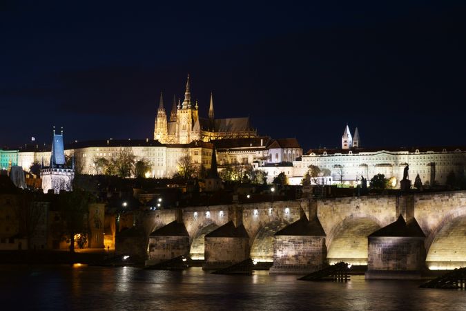 チェコの夜景 ライトアップ がきれいなスポット フォートラベル