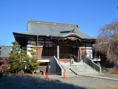 相模国分寺
院号は醫王院。本尊は薬師如来。
奈良時代に聖武天皇の詔により日本各地に建立された国分寺のうち、相模国国分僧寺の後継寺院にあたる