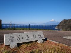 続いて道沿いにあった「煌めきの丘」です