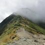 山旅紀行‥北アルプス後立山連峰 五竜岳・その3.バンザーイ！五竜岳登頂&五竜山荘宿泊