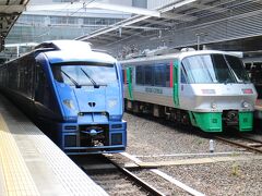 福間駅から博多駅まで快速で・・・
車内は高校生で満席・・・  昨今、各地の鉄道の最大の利用者は高校生か・・・

博多駅で883系ソニックと783系みどりの並びをみて新幹線ホームに向かう。
このあとは別旅行記で・・・
お付き合いいただきありがとうございました。