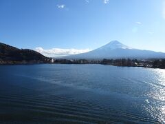 河口湖大橋から富士山