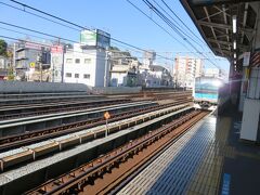 王子駅から京浜東北線で大宮駅に移動。