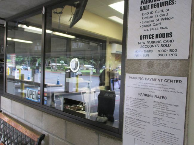 そして、今回のパーキングはハレコアパーキング。ヒルトンは一日40ドルもしますがここはマンスリーで170ドルです。