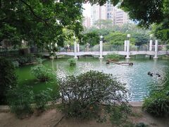 九龍公園を散策します。