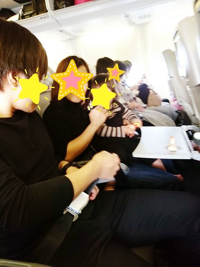 優先搭乗できて、スムーズに乗れました。<br />復路は膝抱っこ(当たり前だけど)<br />でも気流の関係で往路の方が１時間くらい短いのでなんとかなりました。