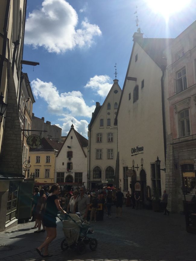 観光客いっぱい