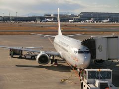 初めてのＪＴＡ（日本トランスオーシャン航空）です！
わくわくしますね。
機材はボーイング737-400です。