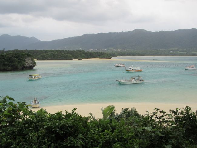 川平公園から川平湾を望む。