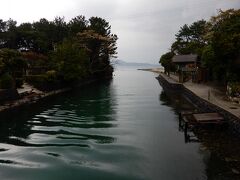 さらに徒歩で萩城跡指月公園へ
この道のりが長かった