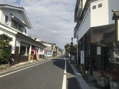 あるお店を探して、豆田町を歩く。2回目となる。
前回は、ほんの5メートル手前で引き返したということが後でわかった。今日は万全。