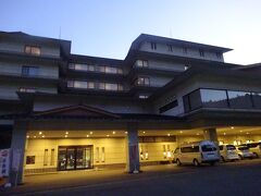 チェックイン予定時刻の17時ギリギリに到着。
今回のお宿「日光千姫物語」さんです。
