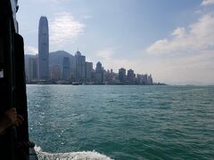 またしてもスターフェリーで香港島へ！昼間もいいですね。