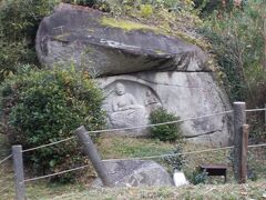 笑い仏に

観世音菩薩坐像
阿弥陀如来坐像
勢至菩薩坐像

