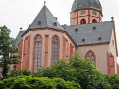 St. Stephans Kirche（聖シュテファン教会）

シャガールが手がけたステンドグラスが有名です。