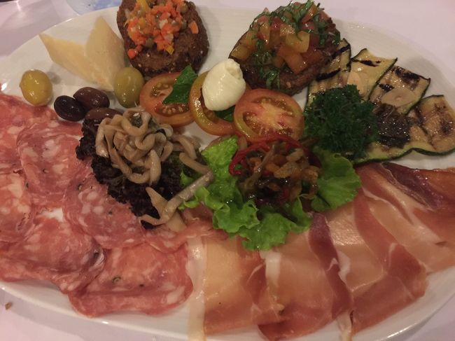 コールドミート系を三分の一の量にしてもらって野菜類を増やしてもらいたいｗ<br />