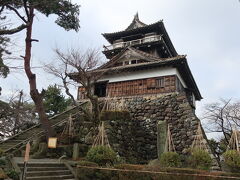 丸岡城
現存12天守の一つで、最古のお城だとか。。