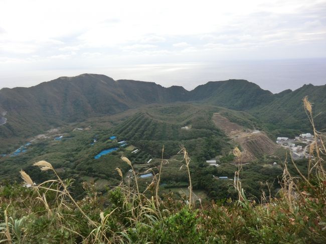 ザ.秘島！青ヶ島・その5.青ヶ島シクタン丸で島をドライブしよう