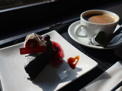 バスまで時間があったので、お茶する事に
メリークリスマスって...
そうか今日は23日だったね。