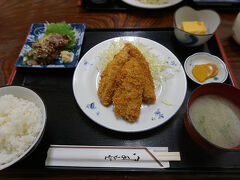 ●港のごはんやさん＠小田原漁港界隈

あじフライの定食にしました！
希望通り、朝からがっつり食べれて幸せでした。
ごちそうさまでした！