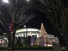 全日本２日目終了。飛田給駅のイルミネーション。