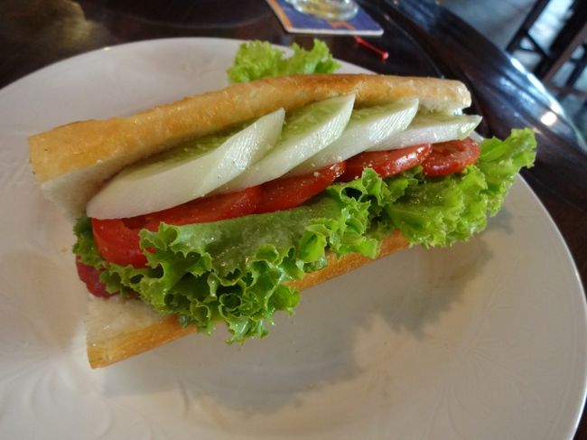 バインミーです。<br />もっと雑な感じと思ってたよりちゃんとした感じで拍子抜け。