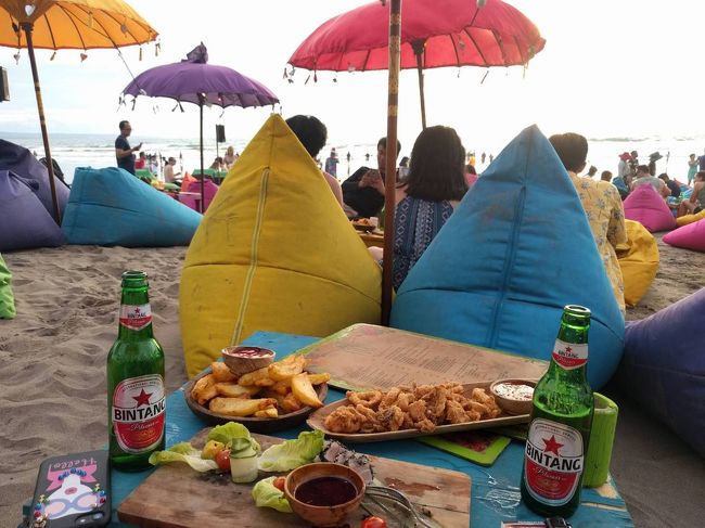 5時くらいに到着するとほとんど満席になりかけてた～ツナタタキ、フライドポテトがめっちゃ美味しい。今回頼んだイカフライもグッド。