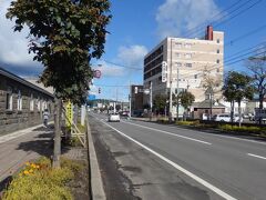 余市駅から蒸留所を通り過ぎて余市橋・余市役場までの道のりは「リタロード」と名付けられています。