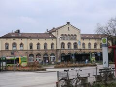 Tübingen Hbf（テュービンゲン中央駅）

ホーエンツォレルン城を後にし、テュービンゲンに到着。
