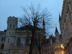 ツアーでプラプラ歩いて

小ギルドコンサートホール