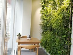 2日目は10:00頃innisfree green cafeへ。ここ最近ソウルに行くと必ず行ってますが、空いてる早い時間に行くようにしてます。この日も2Fはまあまあ混んでましたが、3Fは1人しかいなかったのでゆっくりできました。