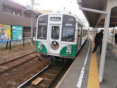 　次駅の高師駅へ移動しました

　列車は「椿」でした

　田原市のつばき公園に由来しています