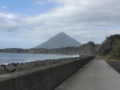 山川砂むし温泉砂湯里に来ました。
早速開聞岳のお迎えです。
