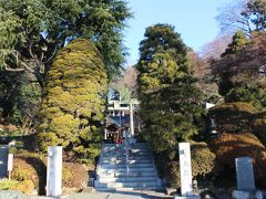 御来光を眺めた後、今年も地元の貫井神社に初詣