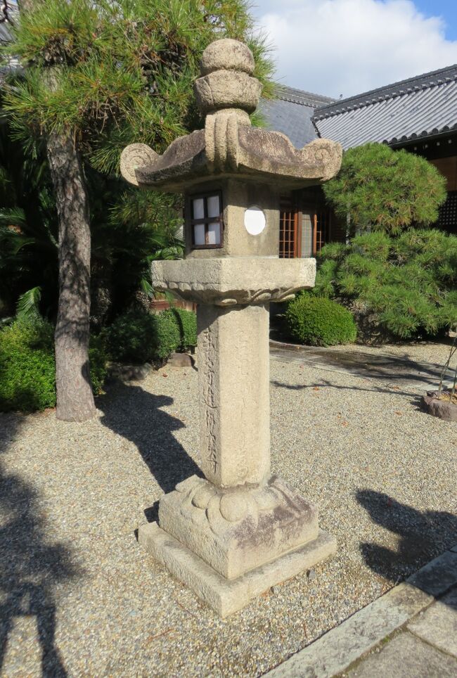春日石灯篭・時代物・庭石