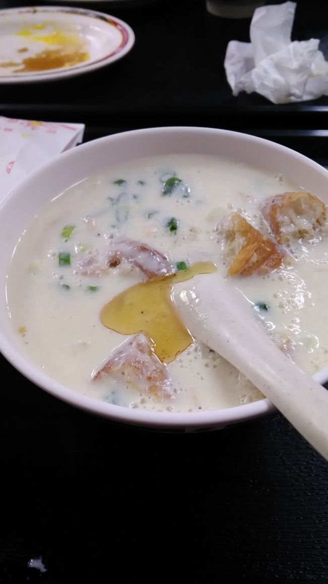 鹹豆漿はテッパン。<br />昨日の豆漿とは違って濃さが違います。<br />