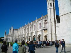 発見のモニュメントから大通と鉄道を挟んだ反対側にジェロニモス修道院がある。ただし、南門は修復工事中で、写真パネルでしか見ることができない。