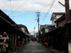 豆田町にクルマを止めて古い街並みを散策。