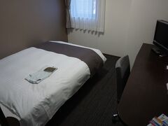 ひとまずホテルにチェックインします。
コンフォートホテル仙台西口、１泊4,000円台でとれました。
年末は仙台のホテル、安いんですよね～。