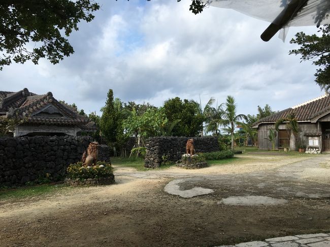 次にやってきたのは、石垣島の小さなテーマパークである、やいま村だった。<br />こういうところ、大好き！<br />ちなみに、国の登録有形文化財だそうだ。