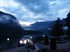 朝の湖。自然の音しか聞こえない素晴らしい環境でした。