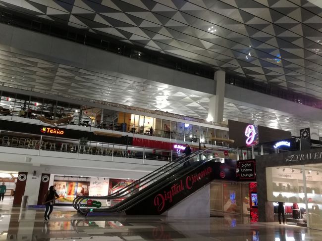 簡単でわかりやすい構造になっています。<br />ただ、広い！広すぎる！"(-""-)"