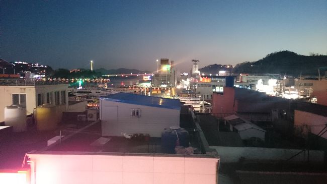 宿から麗水の夜景を見ながら部屋呑み<br /><br />冬の麗水は思ったより寒く無かった