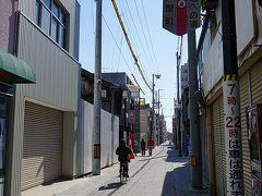 ●富屋町商店街＠JR丸亀駅界隈

アーケードをそれて、富屋町商店街へ。
ここもシャッターが多いです。
残念。