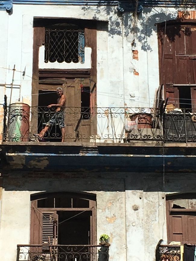 雨季は、雨が入り込んじゃうんじゃないかな…<br />どうしているんだろう？と気になってしまう。