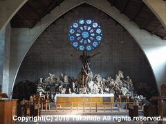 セント・メアリーズ教会(Church of St. Mary the Virgin)

1901年に米国聖公会(Episcopal Church)により建てられた教会です。


セント・メアリーズ教会：https://en.wikipedia.org/wiki/Church_of_Saint_Mary_the_Virgin_(Sagada)
米国聖公会：https://ja.wikipedia.org/wiki/%E7%B1%B3%E5%9B%BD%E8%81%96%E5%85%AC%E4%BC%9A
聖公会：https://ja.wikipedia.org/wiki/%E8%81%96%E5%85%AC%E4%BC%9A